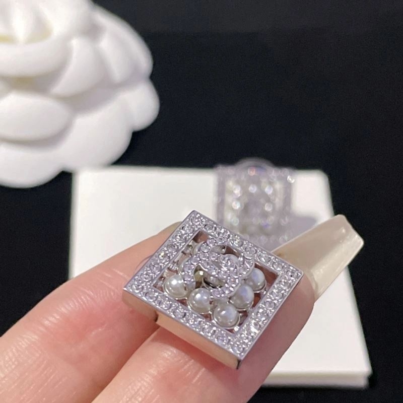 Trendsetting Chanel Earrings 226284