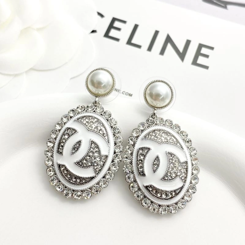 Chanel Earrings Affordable 226271