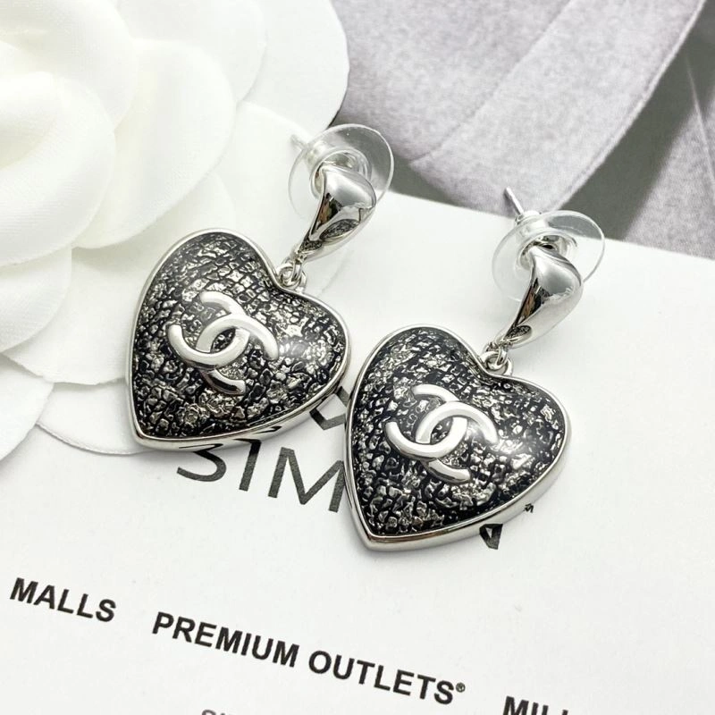 HighPerformance Chanel Earrings 226259