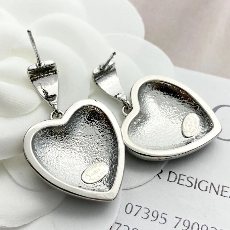 HighPerformance Chanel Earrings 226259