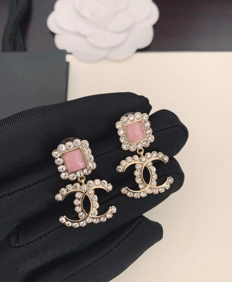 Minimalist Chanel Earrings 226252