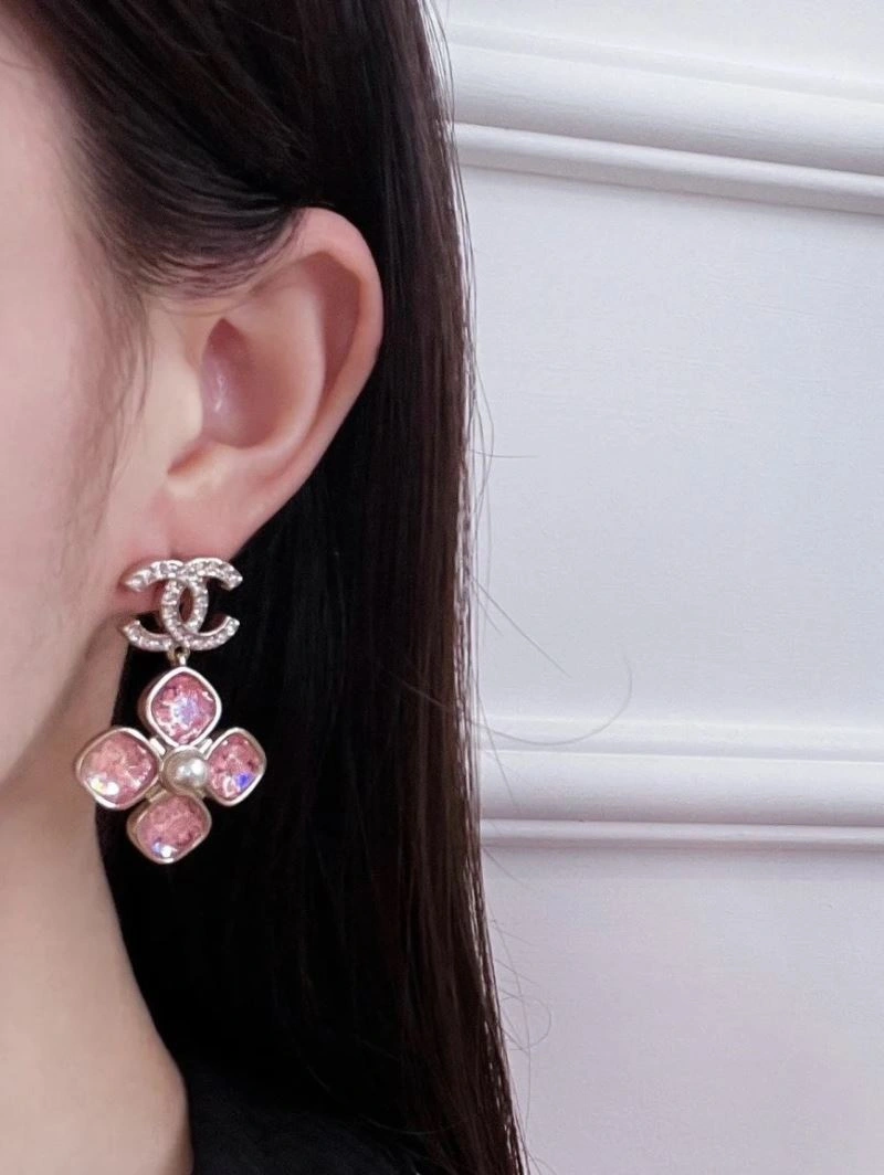 Vibrant Chanel Earrings 226236