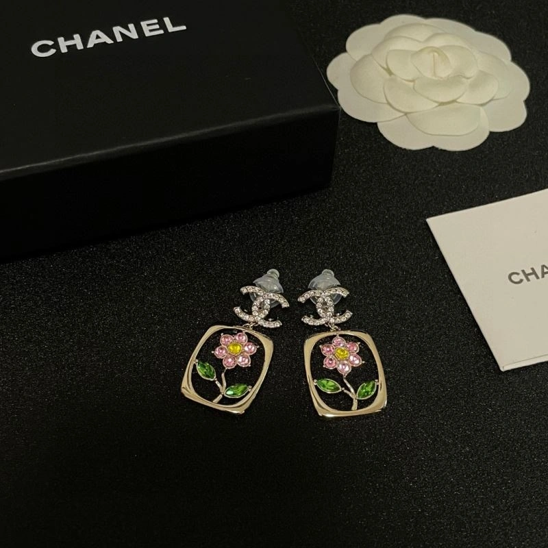 Chanel Earrings EyeCatching 226242