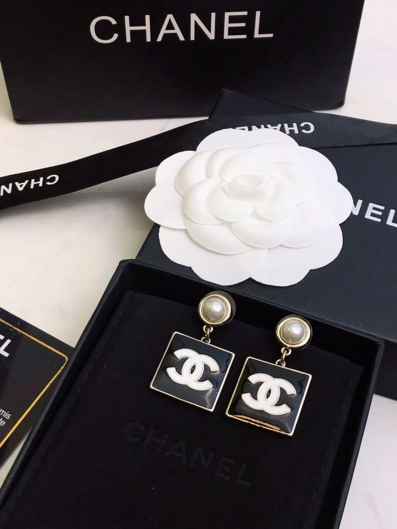 Chanel Earrings Vibrant 226238