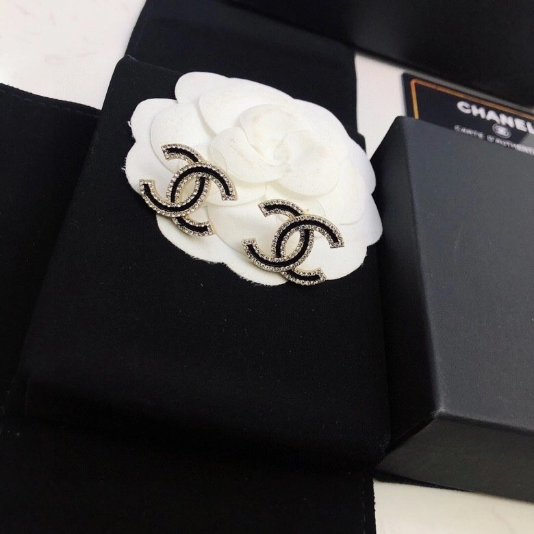 Chanel Earrings Stylish 226224