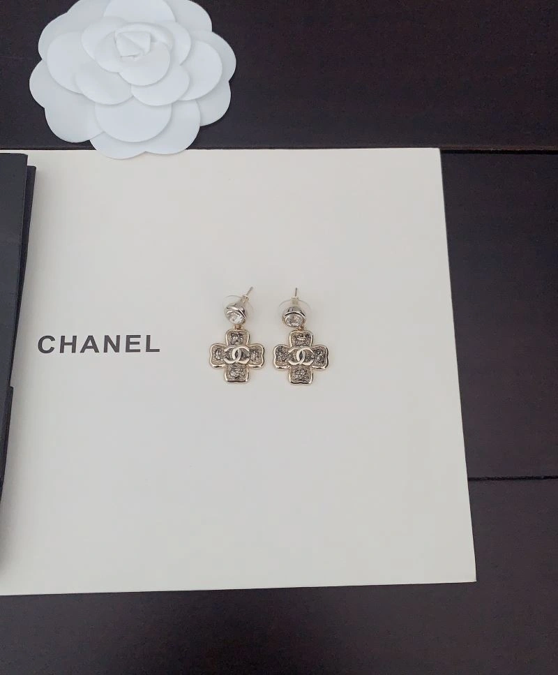 Comfortable Chanel Earrings 226235