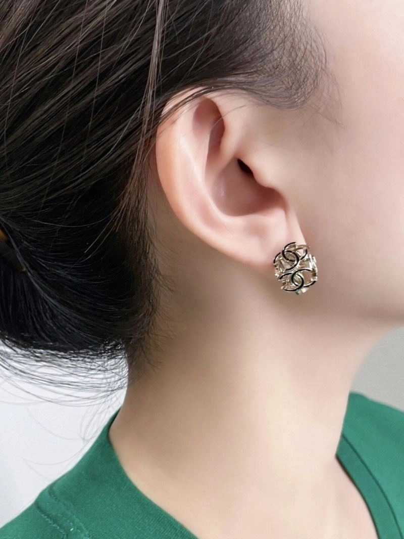 Chanel Earrings Functional 226207