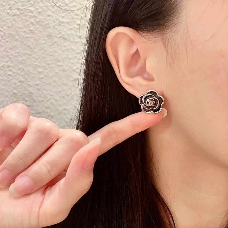FashionForward Chanel Earrings 226208