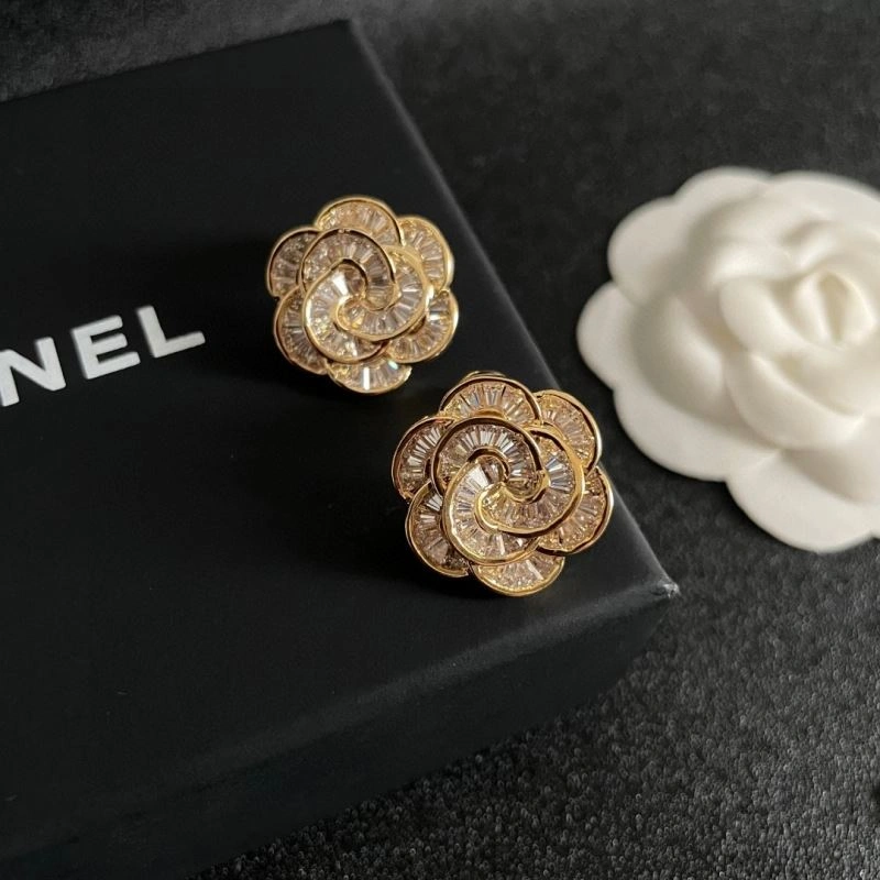 Sleek Chanel Earrings 226161