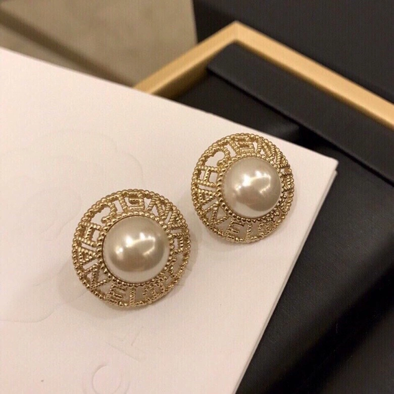 Compact Chanel Earrings 226150