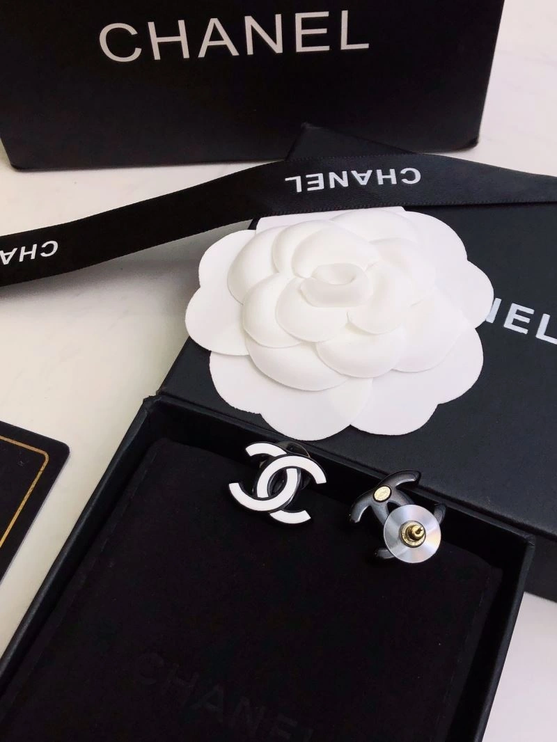 Chanel Earrings Comfortable 226152