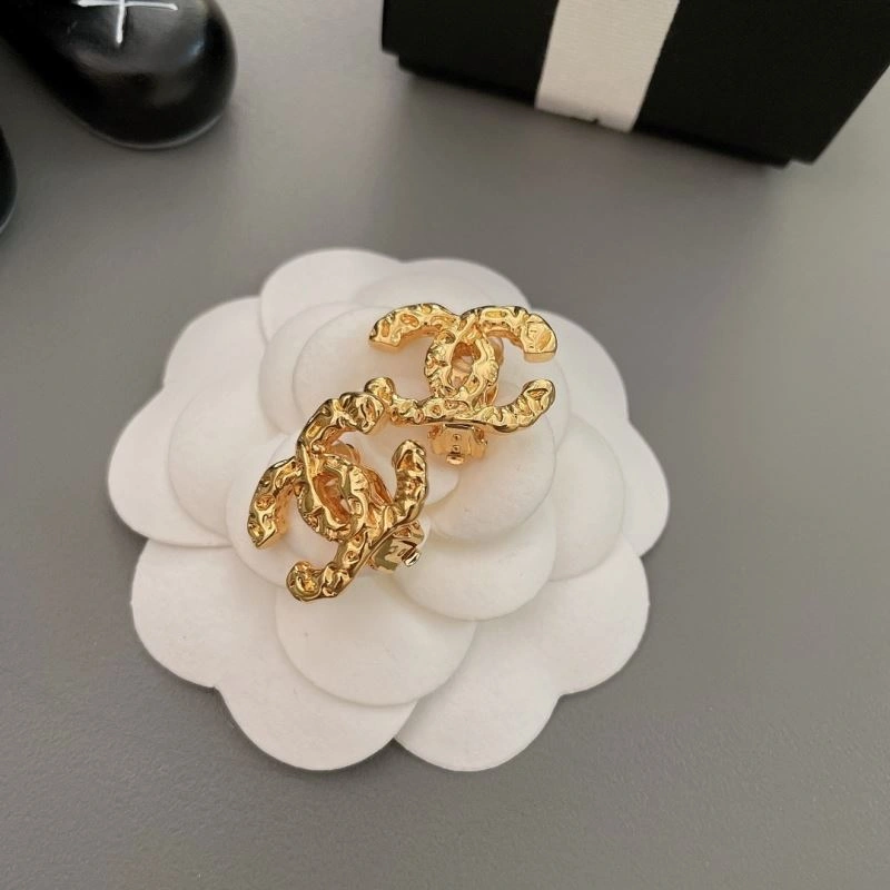 Chic Chanel Earrings 226155