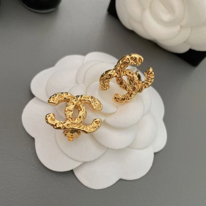 Chic Chanel Earrings 226155