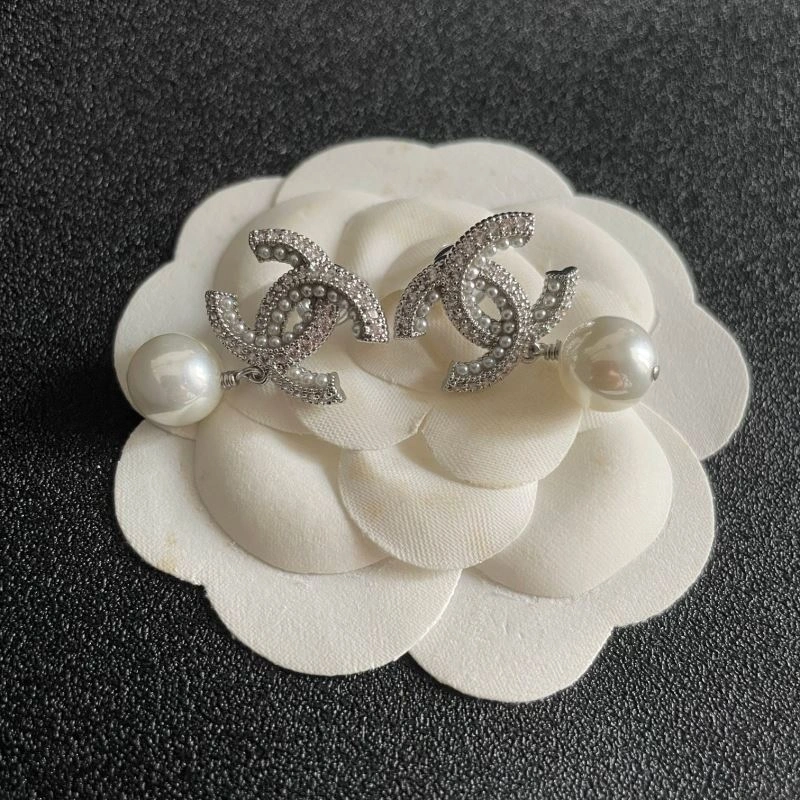 HighQuality Chanel Earrings 226187