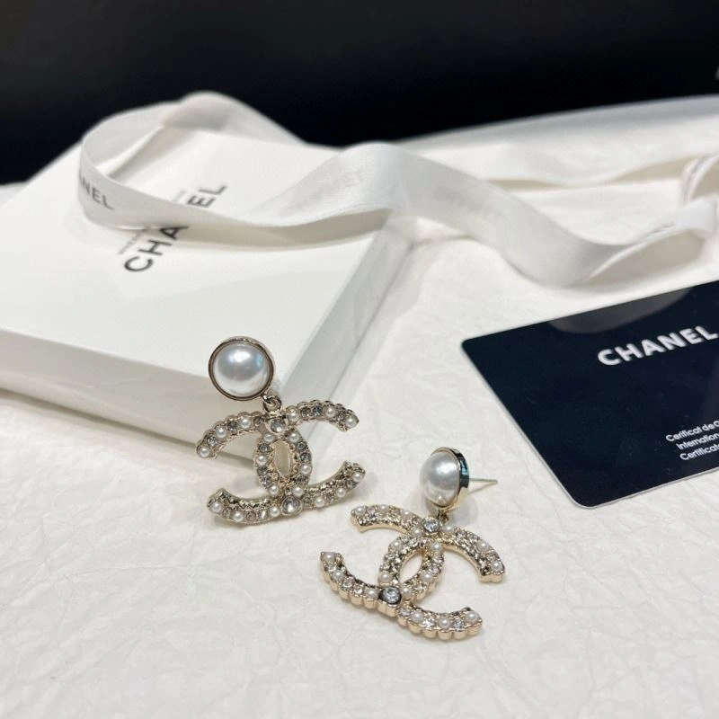 Refined Chanel Earrings 226144