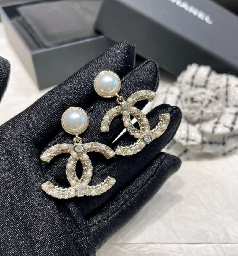 Refined Chanel Earrings 226144