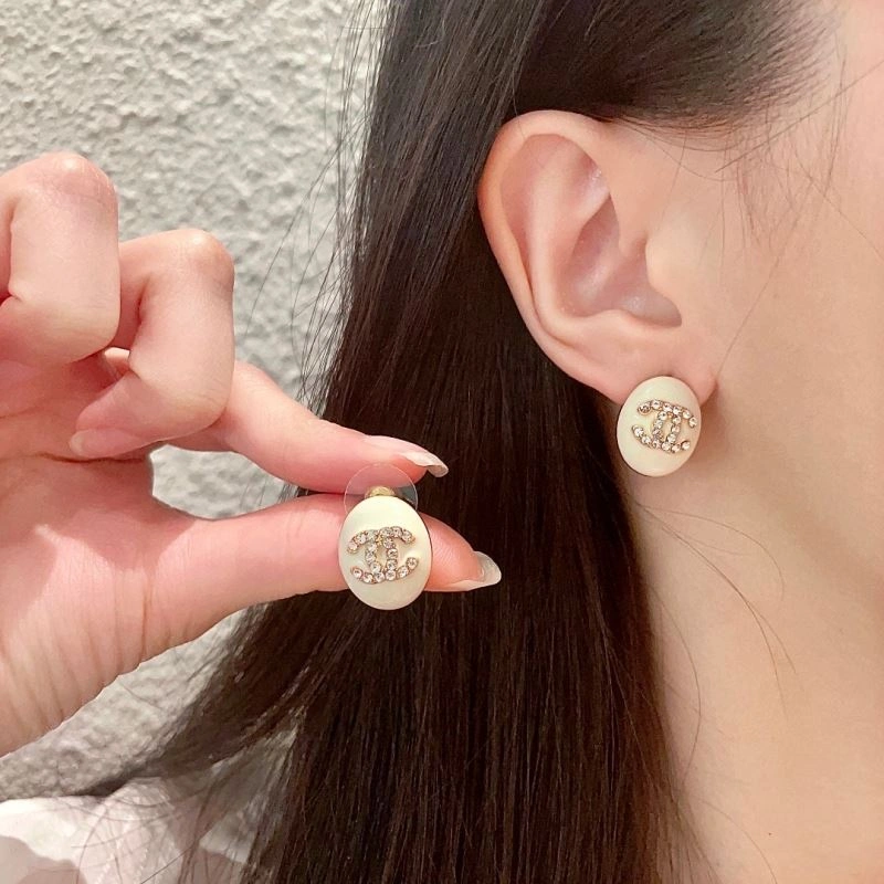 Chanel Earrings Sophisticated 226112