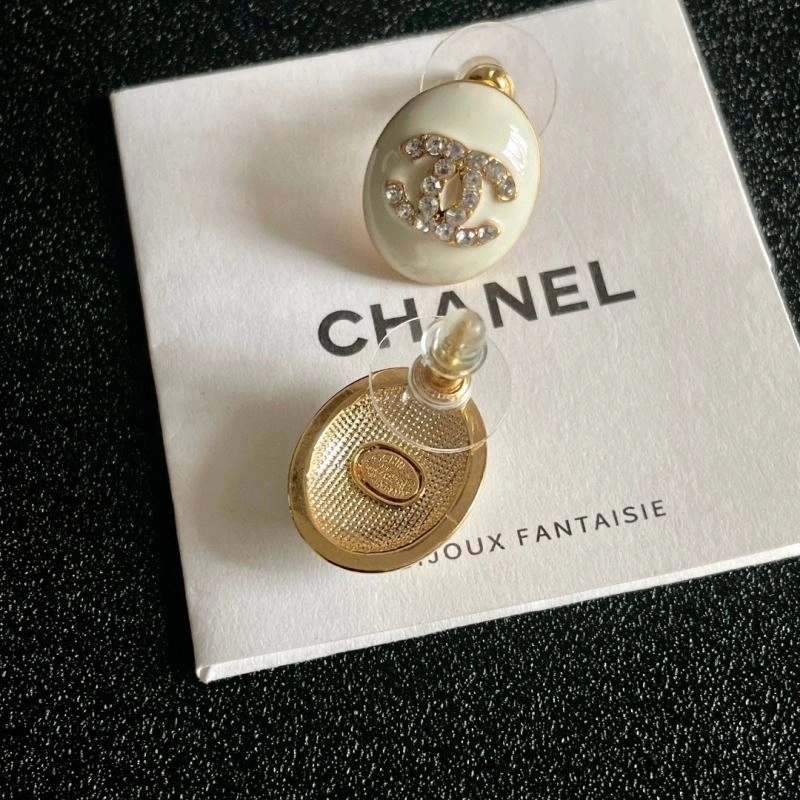 Chanel Earrings Sophisticated 226112