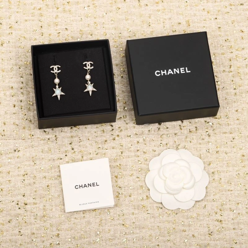 Unisex Chanel Earrings 226128