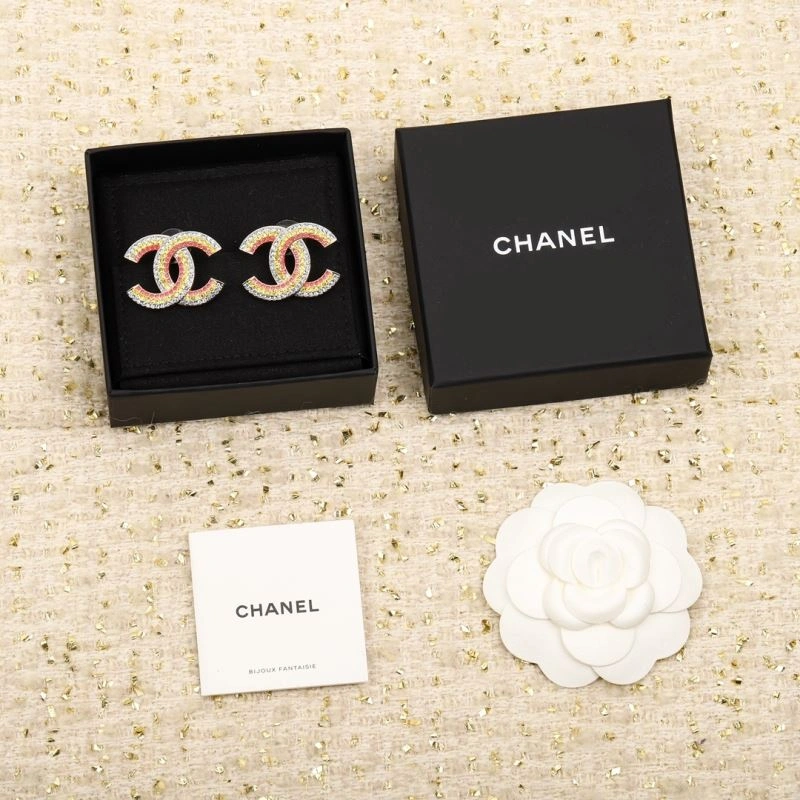 Compact Chanel Earrings 226110