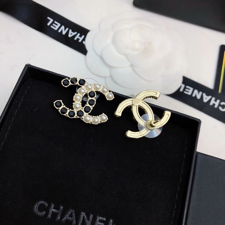 SunProtective Chanel Earrings 226090