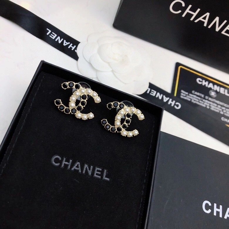 SunProtective Chanel Earrings 226090