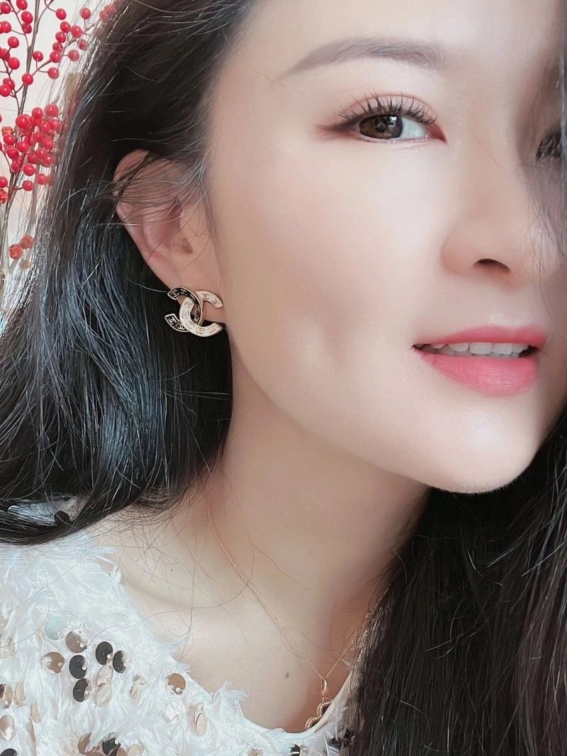 Chanel Earrings SmoothTexture 226123