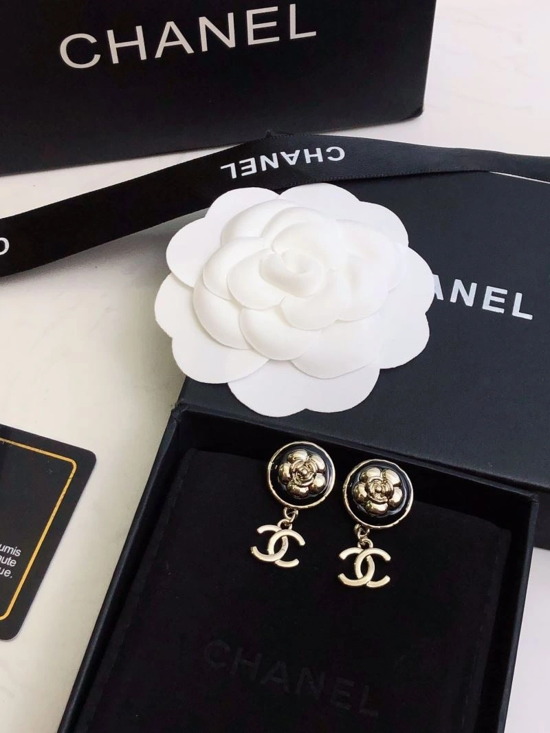 Unique Chanel Earrings 226079