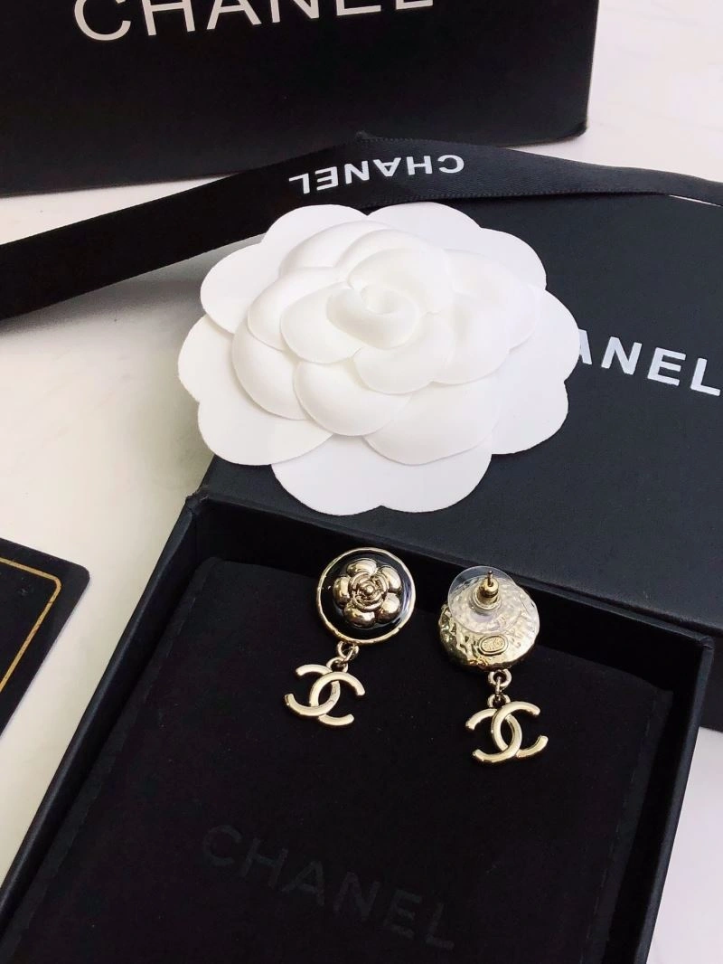 Unique Chanel Earrings 226079