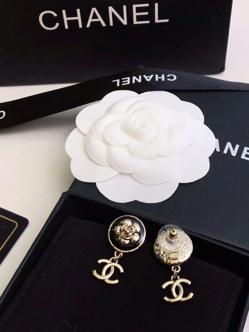 Unique Chanel Earrings 226079