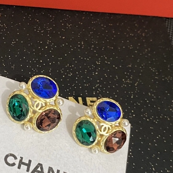 Chanel Earrings Supportive 226068