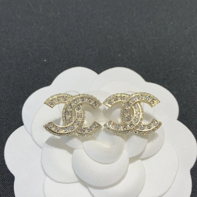 Effortless Chanel Earrings 226057