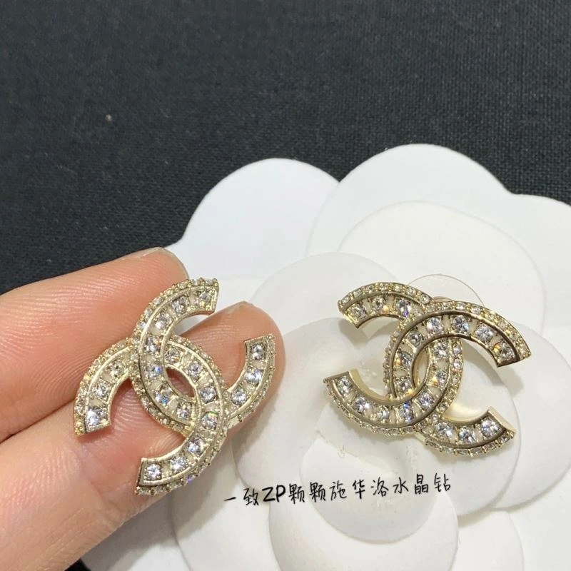 Effortless Chanel Earrings 226057