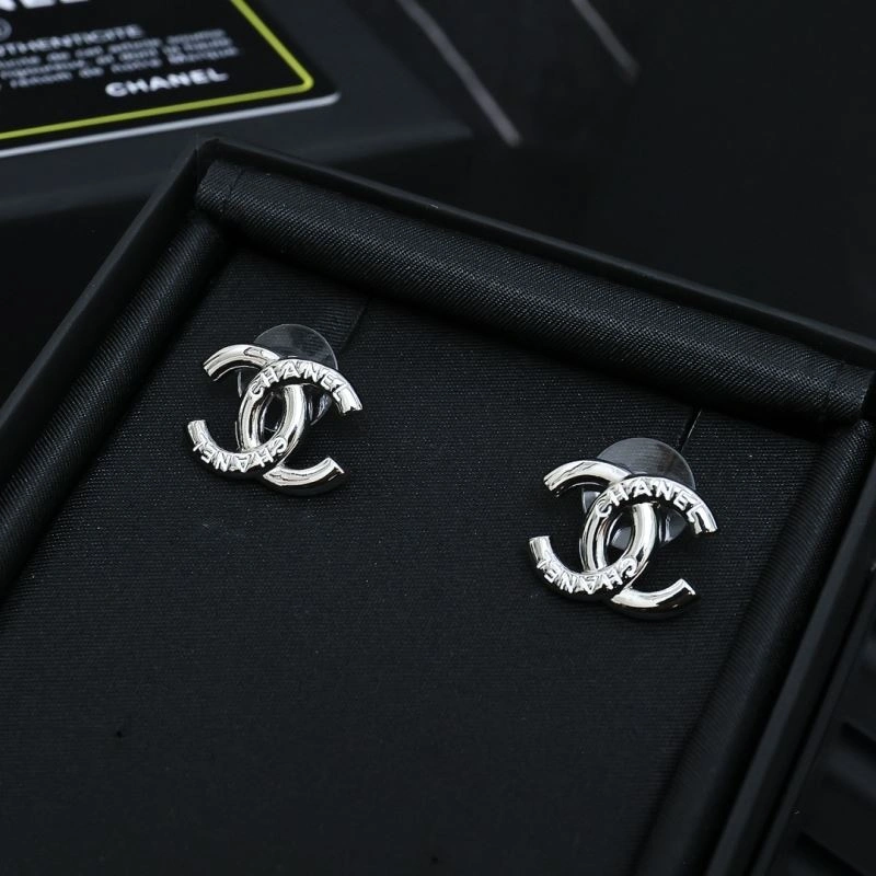 Youthful Chanel Earrings 226116