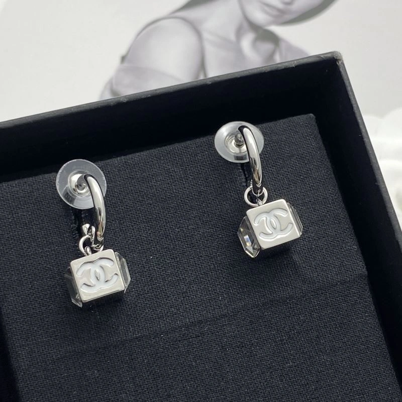 Soft Chanel Earrings 226050