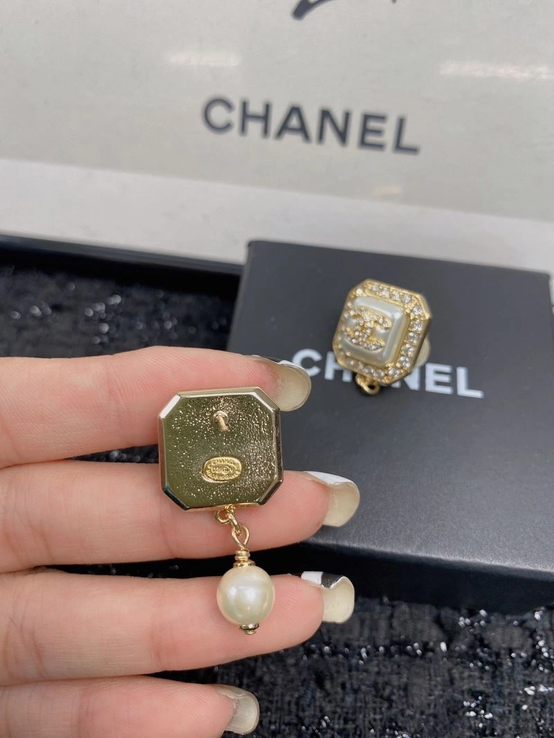 Chanel Earrings Durable 226039