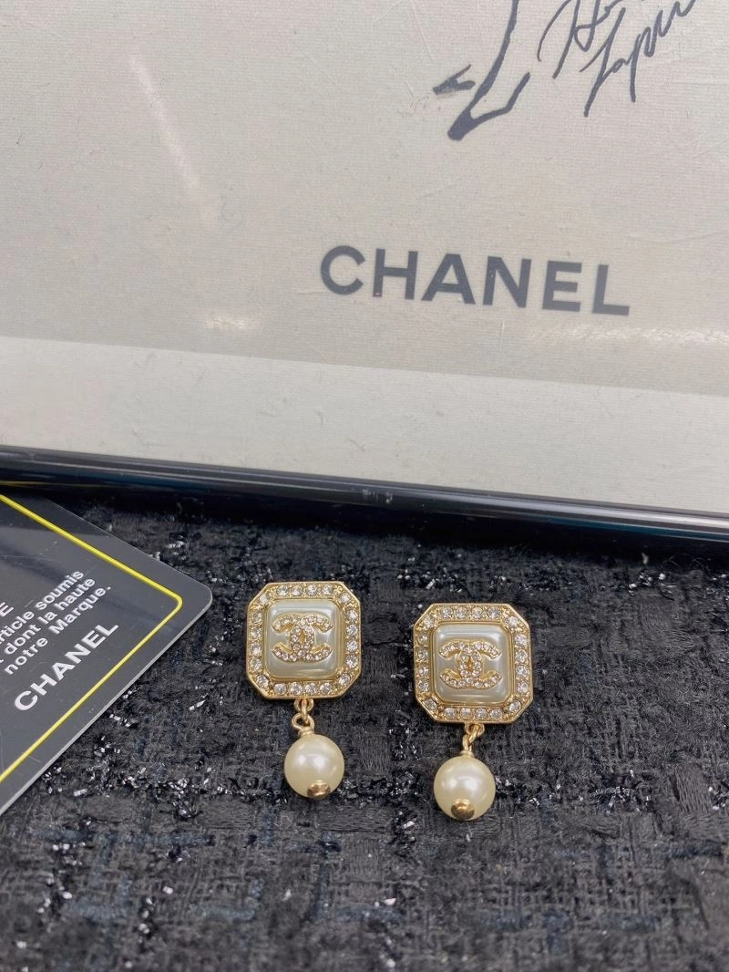 Chanel Earrings Durable 226039
