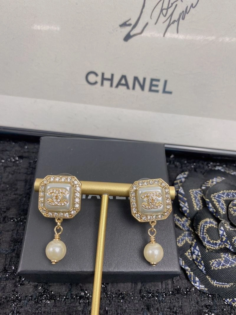 Chanel Earrings Durable 226039