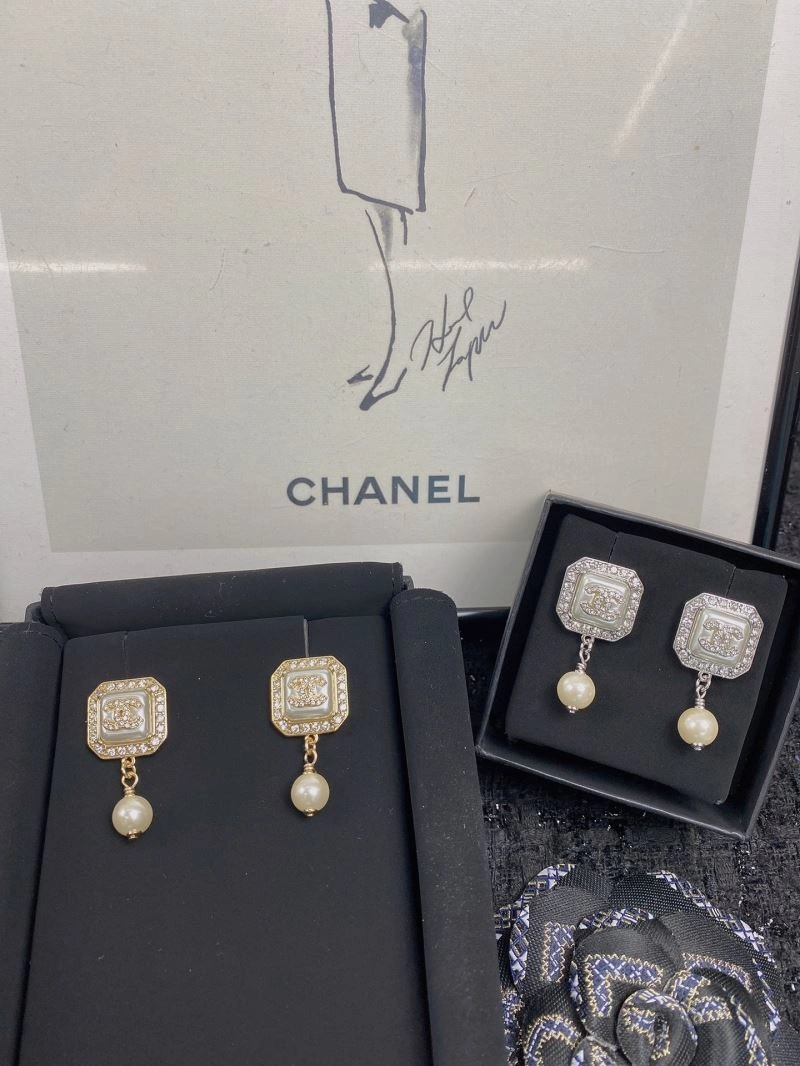 Chanel Earrings Durable 226039