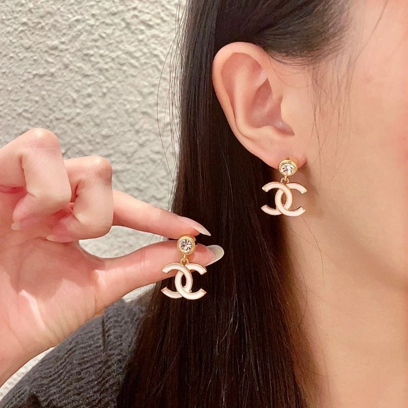 Chanel Earrings Bold 226072