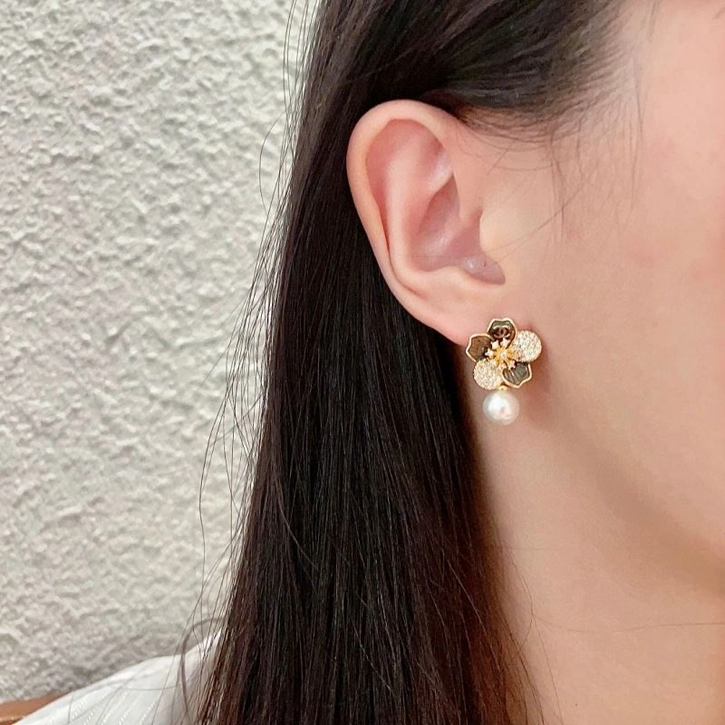 Chanel Earrings QuickDry 226030