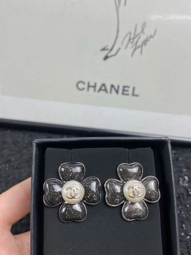 Chanel Earrings Flexible 226070