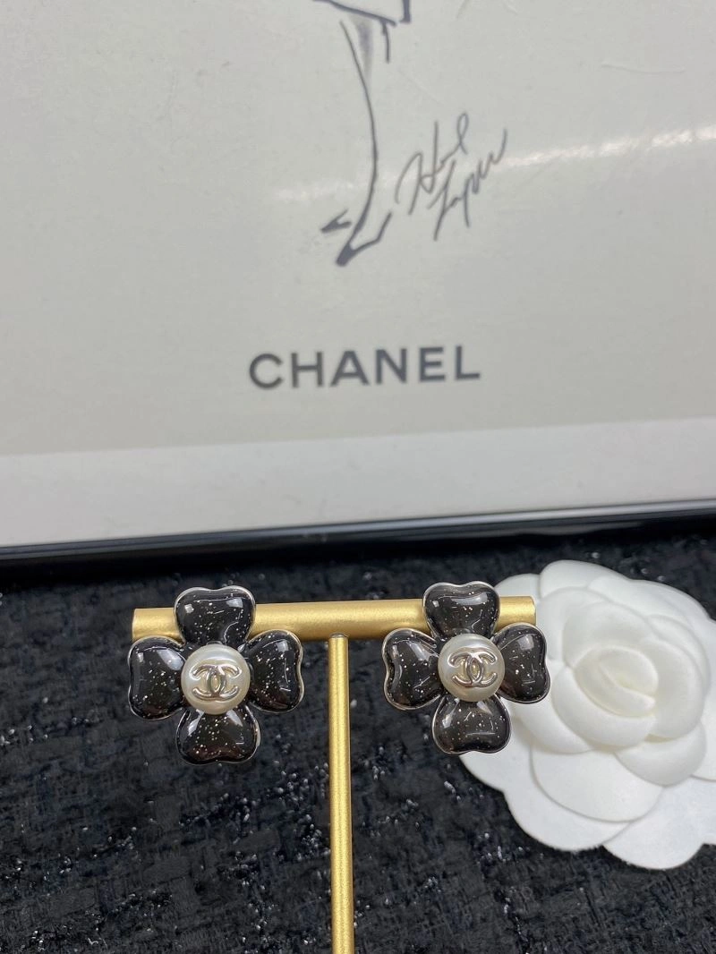 Chanel Earrings Flexible 226070