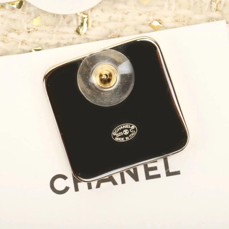 Stylish Chanel Earrings 226007