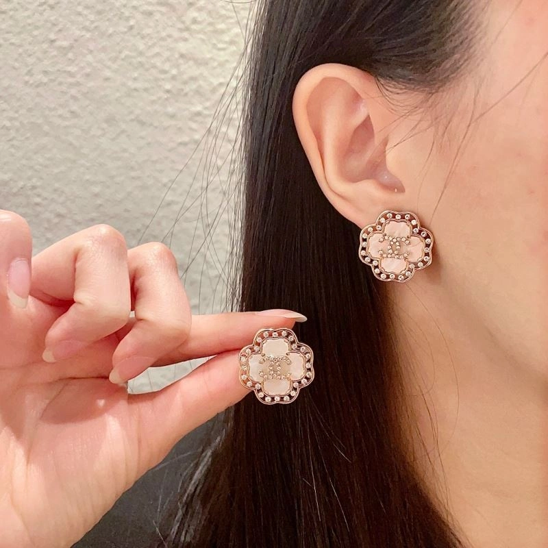Chanel Earrings Trendy 226045