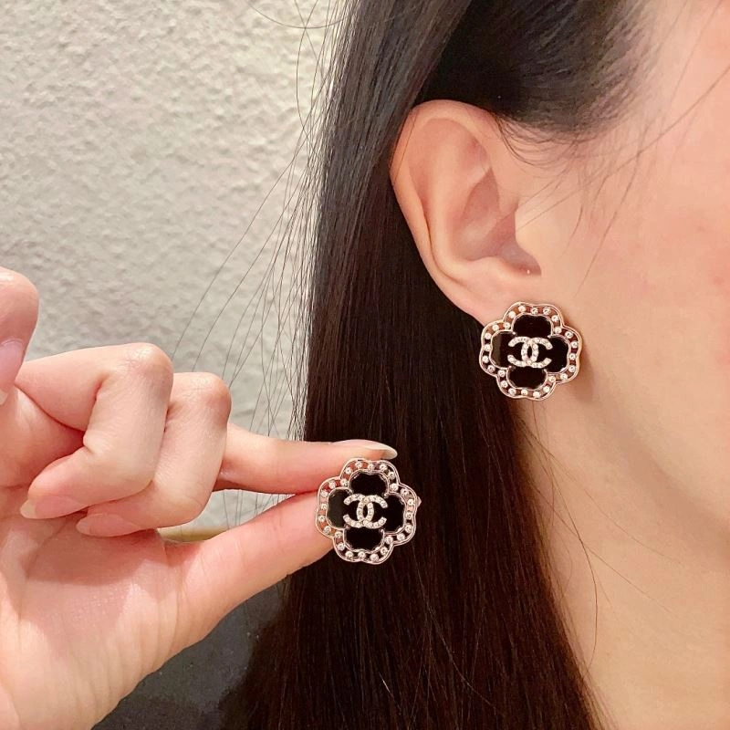 Breathable Chanel Earrings 225995