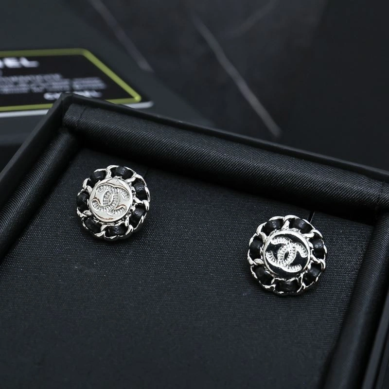 Chanel Earrings Refined 225984