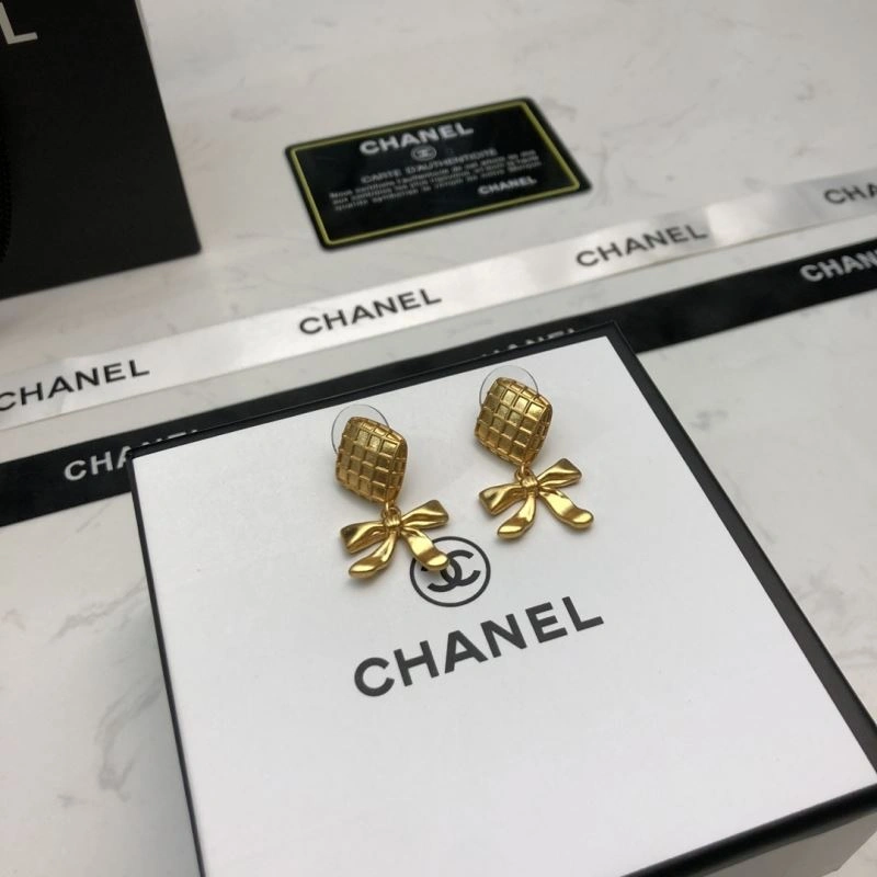 Sleek Chanel Earrings 226061