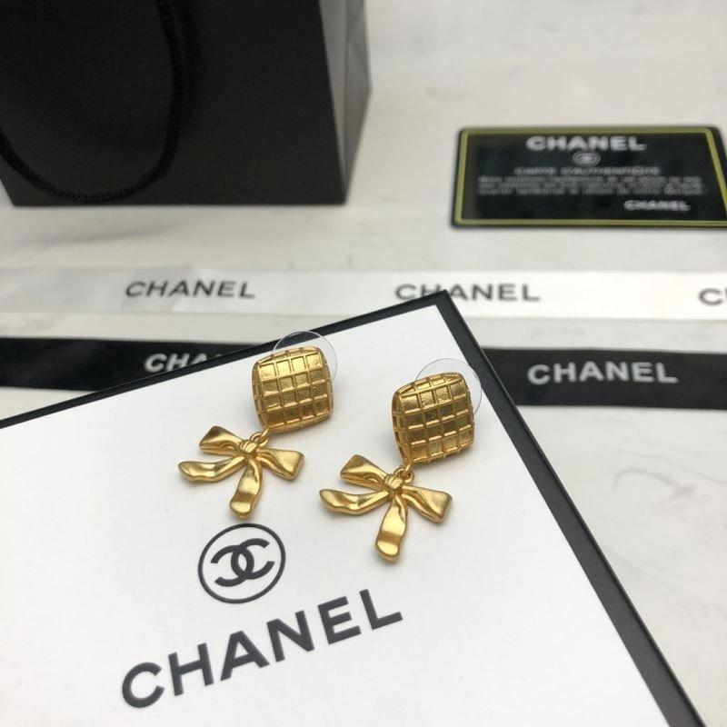 Sleek Chanel Earrings 226061