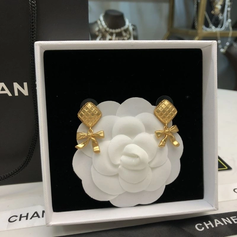 Sleek Chanel Earrings 226061